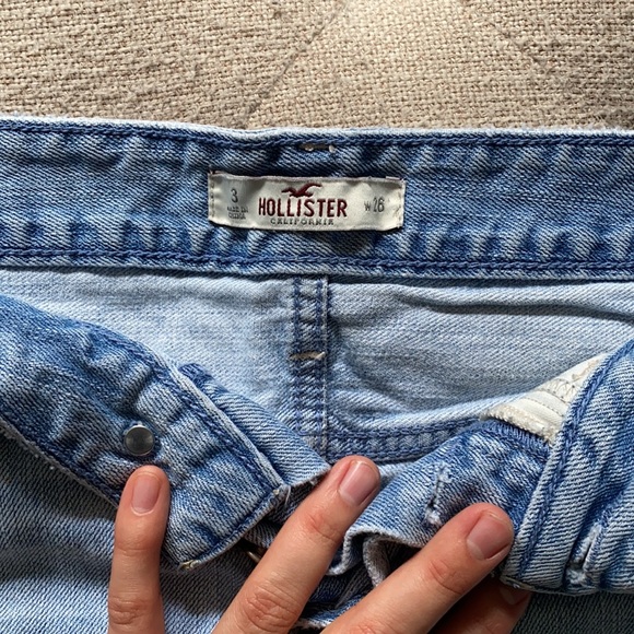Hollister Jean shorts - Picture 3 of 3